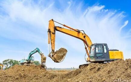 新建项目加快开工 基建活跃度持续回升 上半年“挖掘机指数”透出基建活力